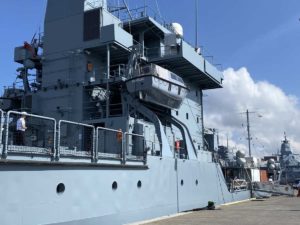 A 513 Tender Rhein mit Beiboot Flensburg Marineschiff