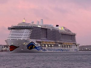 AIDA Erstanlauf AIDAcosma in Kiel