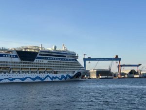 AIDAluna Kiel 25.4.2022 Ankunft im Kieler Hafen