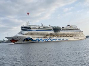 AIDAluna Kreuzfahrtschiff Kiel Erstauslauf 2021