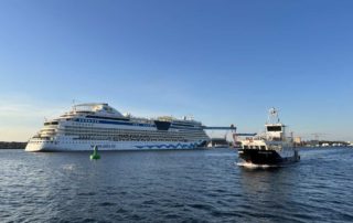 Kiel Fjord AIDAluna & SFK Kiel Ferry MS Schwentinental