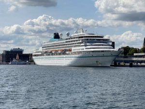 Amera Kreuzfahrtschiff in Kiel