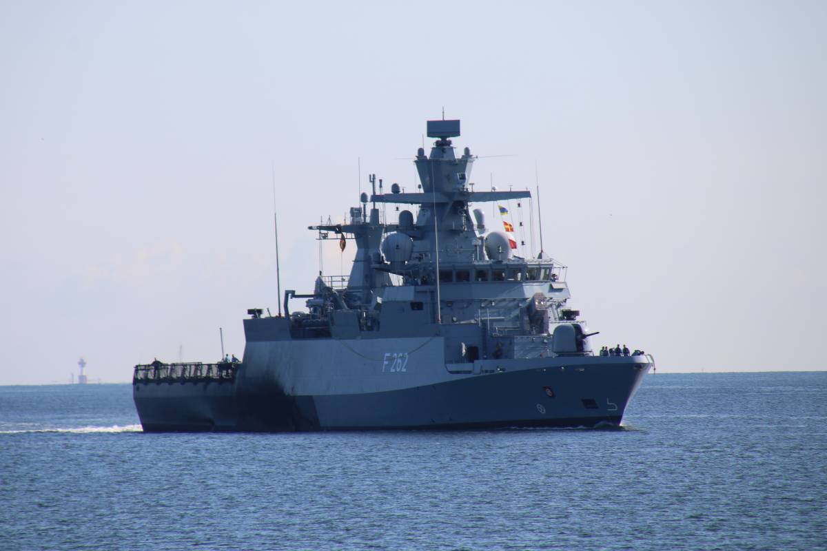 Erfurt F262 Navy Ship
