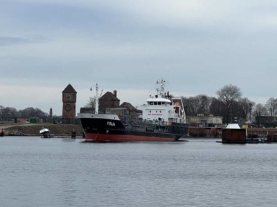Finja chemical and oil tanker Kiel Canal lock