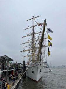 Hamburg Hafengeburtstag 2023 Dar Mlodziezy Segelschiff