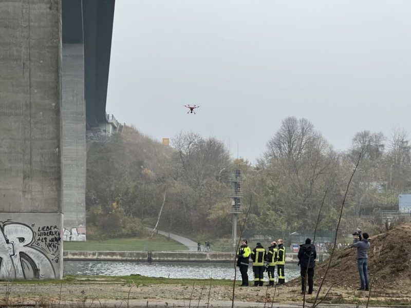 Nord-Ostsee-Kanal Brücke in Kiel Unfall 30.11.2022
