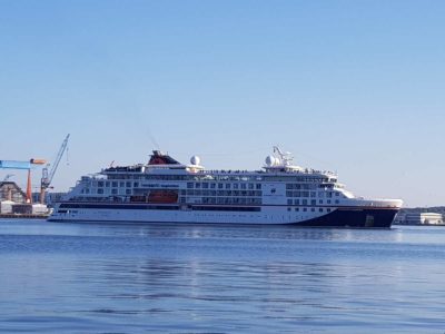 Cruise ship Hanseatic Inspiration in Kiel