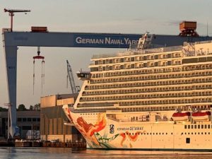 Kieler Förde Norwegian Getaway 16.5.2022 German Naval Yards