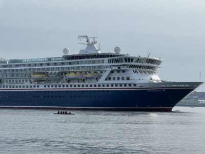 Kreuzfahrtschiff Balmoral Kieler Förde 14.4.2023