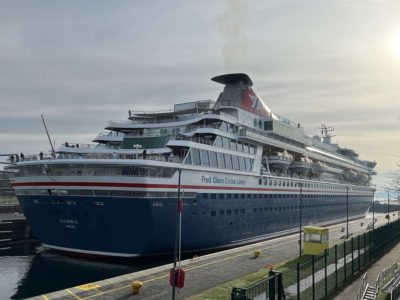 Cruise ship Balmoral Kiel Canal lock