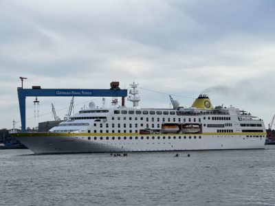 Cruise ship MS Hamburg Kieler Förde