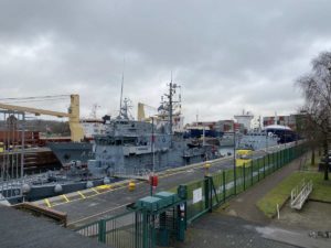 M 1063 Bad Bevensen Minenjagdboot Nord-Ostsee-Kanal Schleuse