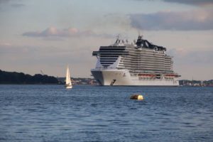 MSC Seaview verlässt Kiel