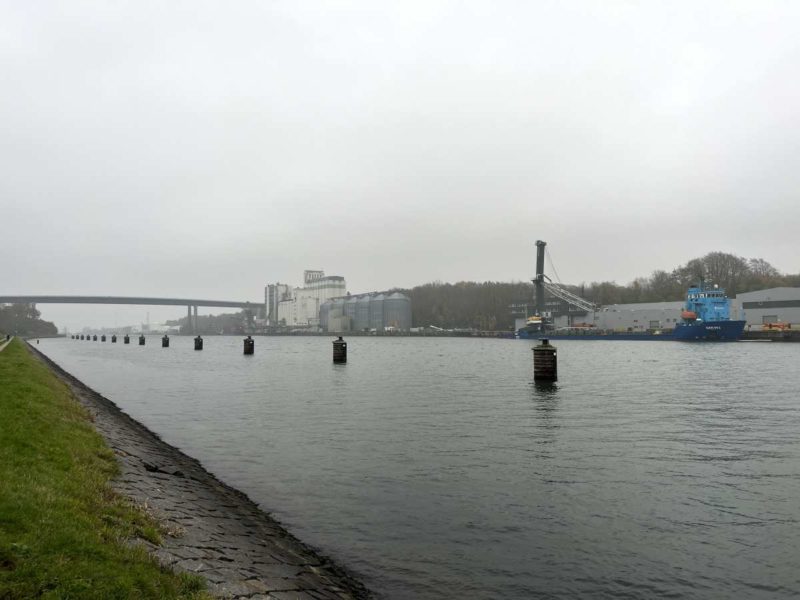 Freighter Meri in the Kiel Canal