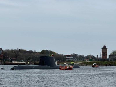 Kiel Canal Impeccable submarine