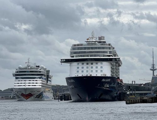 Kreuzfahrtschiffe AIDAluna und Mein Schiff 6 verlassen Kiel am 13.5.2022