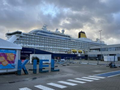 Ostseekai Kiel Spirit of Discovery Saga Cruises