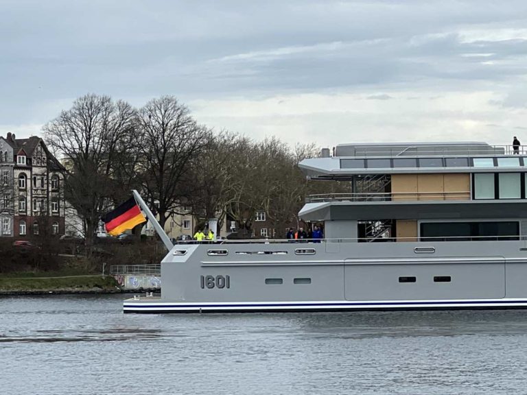 yacht kiel 1601