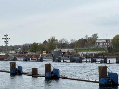 Submarine RSS Impeccable leaves Kiel Canal lock