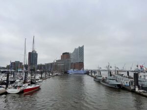 Überseebrücke, Niederhafen und Elbphilharmonie Hamburger Hafengeburtstag 2023