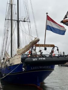 Zephyr Segelschiff Hamburg Hafengeburtstag 2023 Überseebrücke